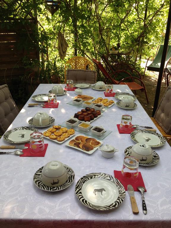 Les Jardins du Rebaut Bed & Breakfast Beziers Bagian luar foto