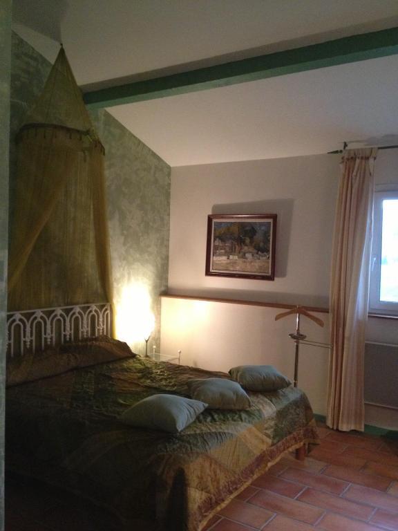 Les Jardins du Rebaut Bed & Breakfast Beziers Ruang foto